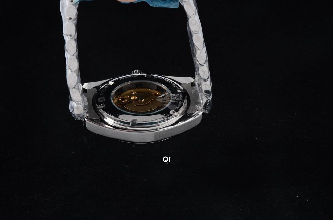 Omega watch man-108